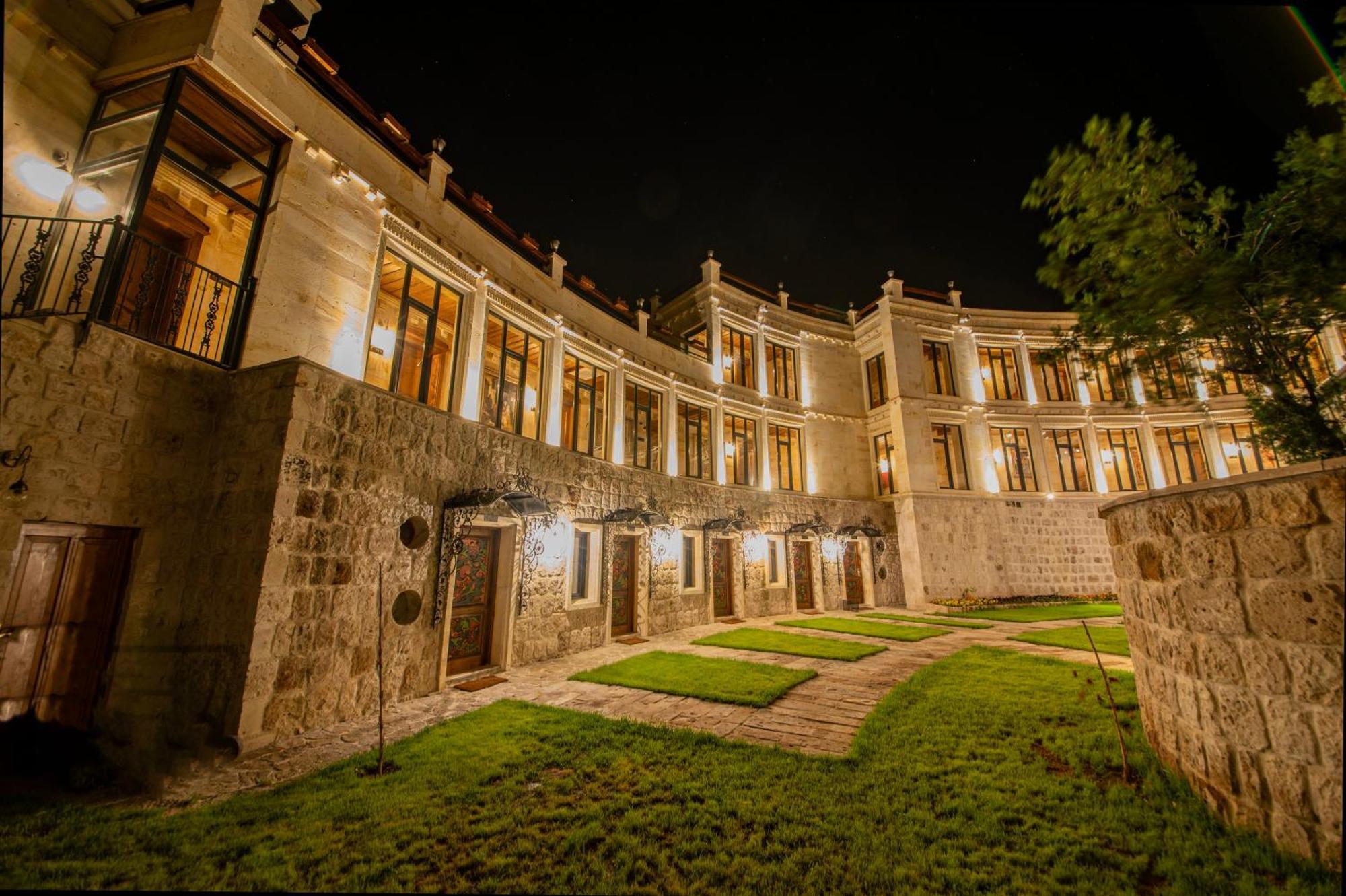 Bed and Breakfast Sobek Stone House Cappadocia Невшехір Екстер'єр фото